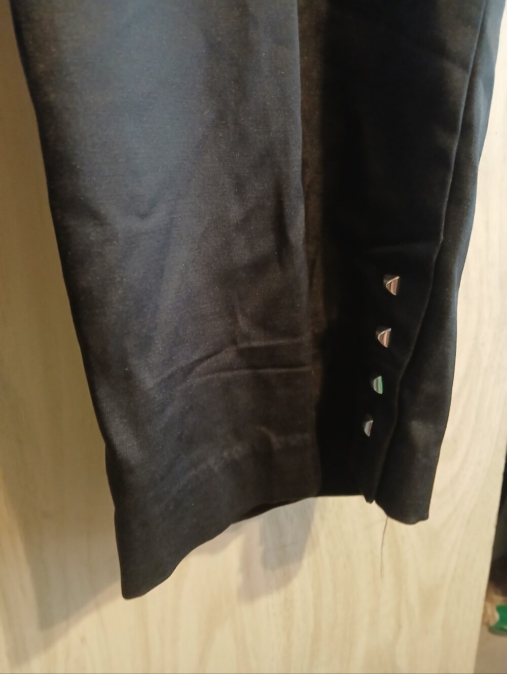 ZAC & RACHEL WOMEN'S PLUS SIZE 18W BLACK EMBELLISHED CROPPED PANTS - Picture 6 of 15